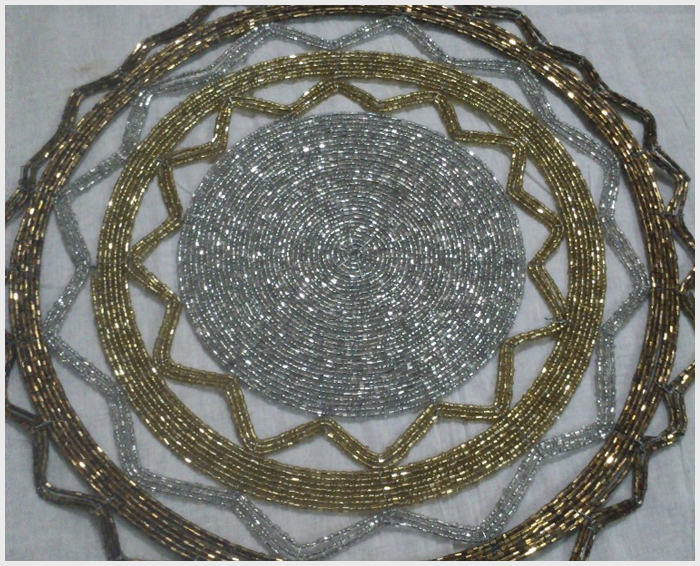 Beaded wire place mats